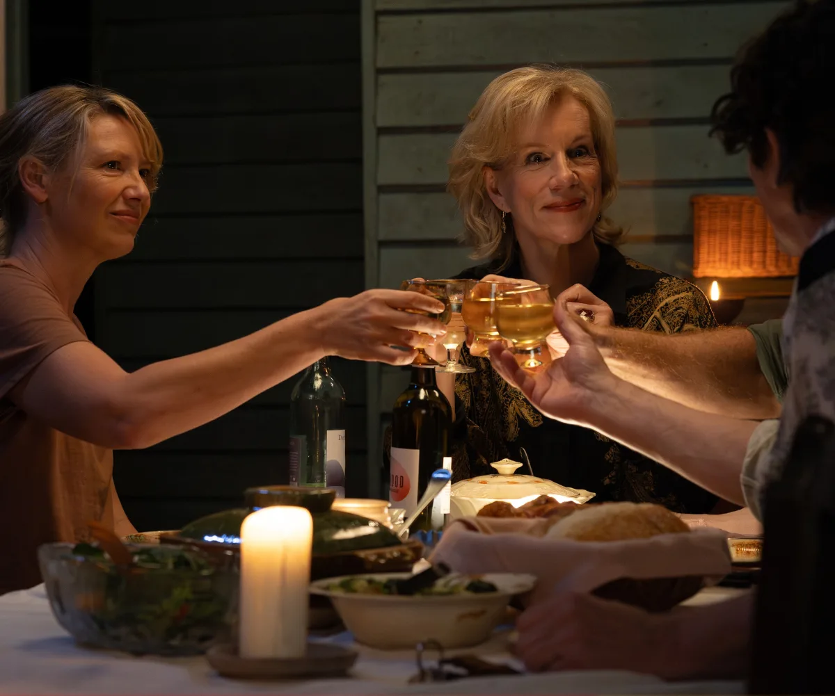 Dustfall stars Anna Torv and Juliet Stevenson.