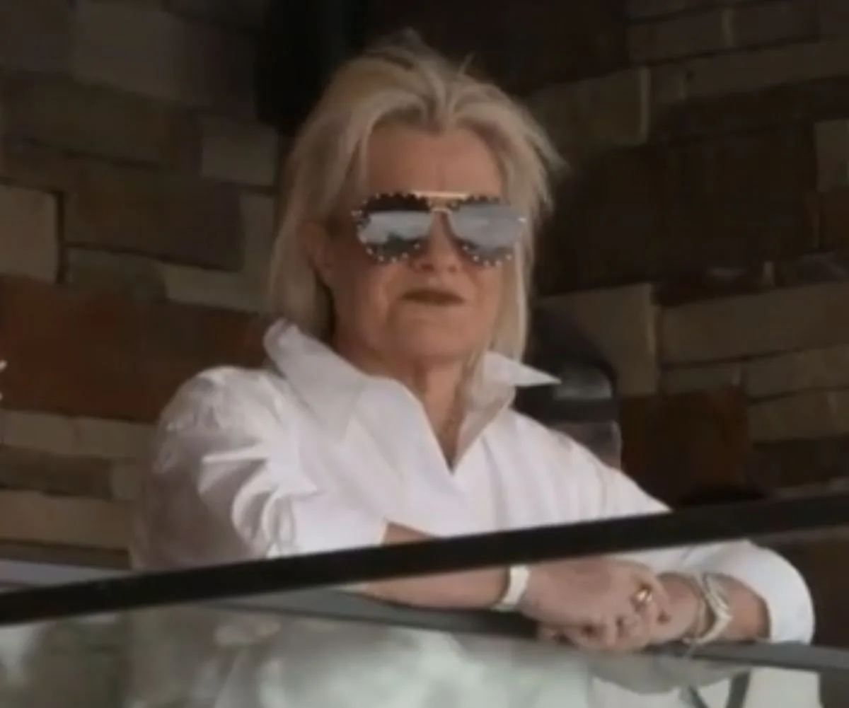 Deborra-Lee Furness lookalike on The Block