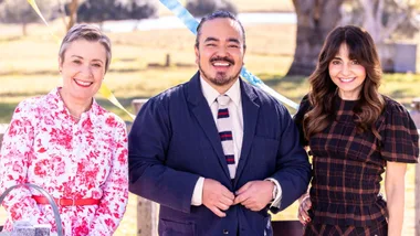 RECIPE OF THE YEAR JUDGES AND HOSTS ELLICE SCHRADER, ADAM LIAW AND PIA MIRANDA