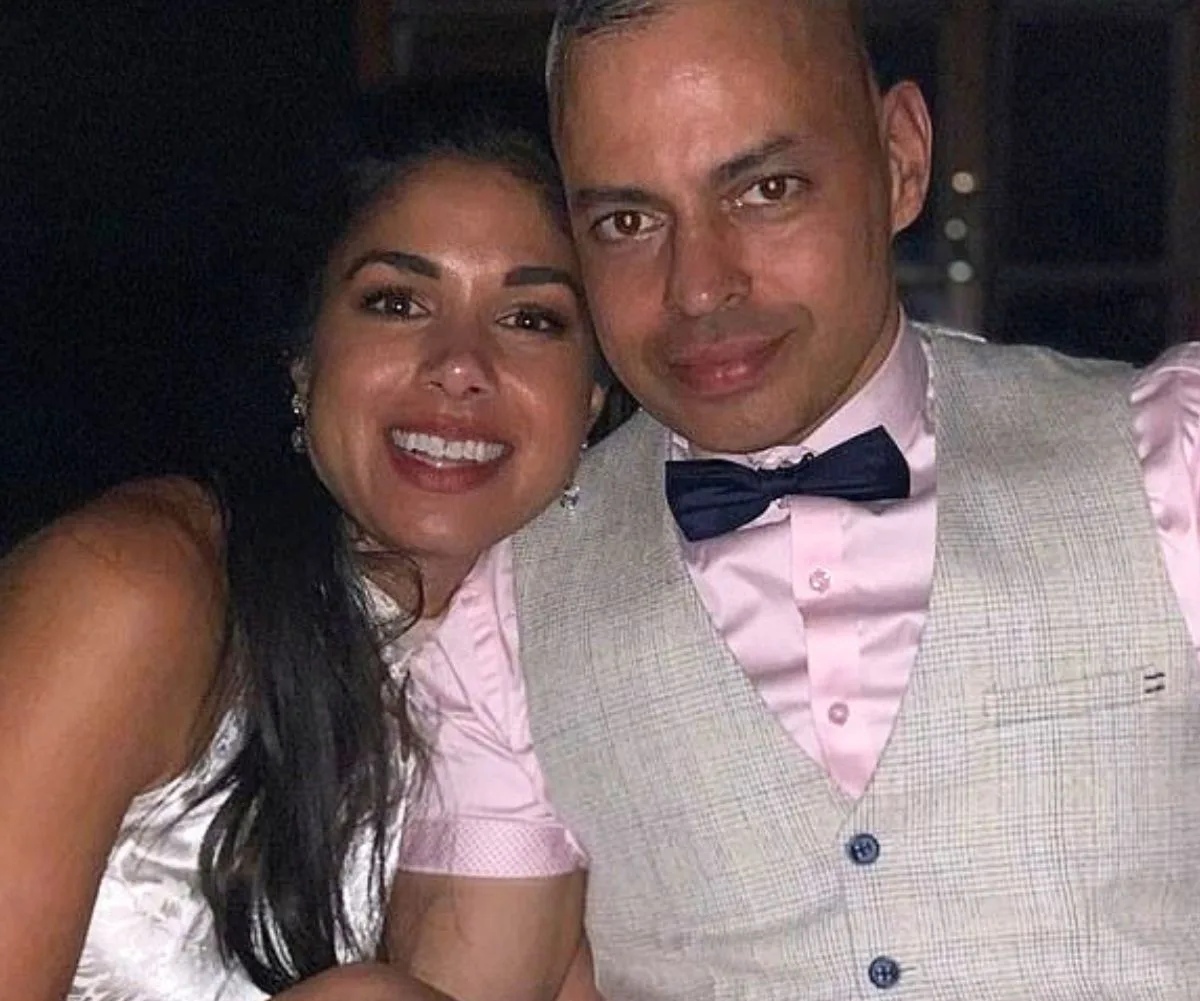 Sarah Roberts and her older brother Karl 