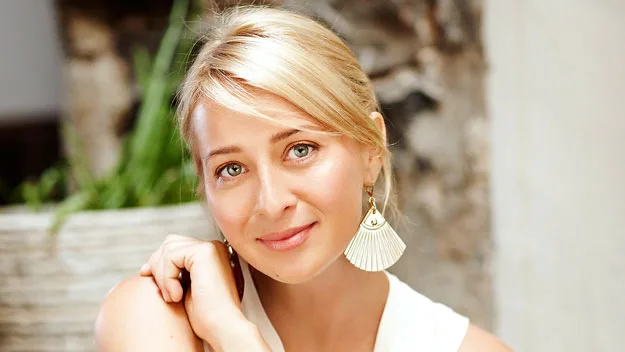 Paper Giant Asher Keddie