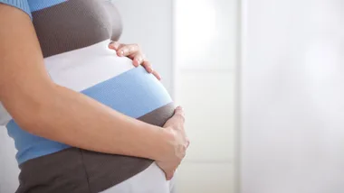 Why women should have babies before 35