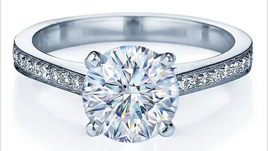 Male engagement rings now 'very popular' in Australia