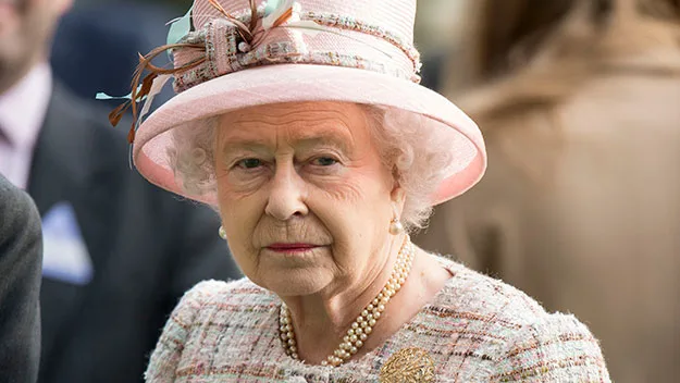 Queen sends message to fire victims