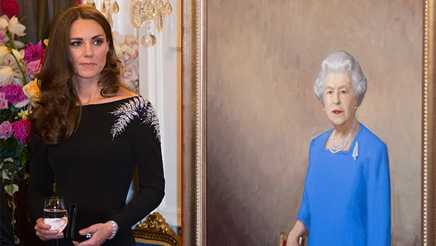 Kate Middleton drinks water, not wine at event