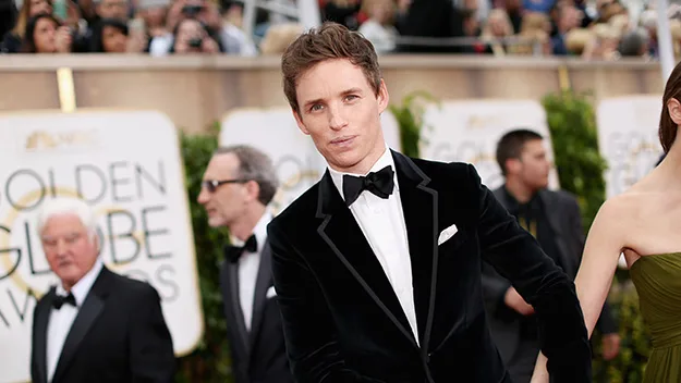 Eddie Redmayne golden Globe red carpet