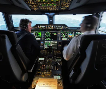 Pilot: What goes through my mind when a plane crashes