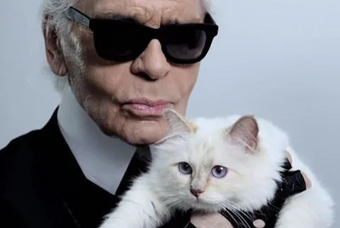 Karl Lagerfield with cat