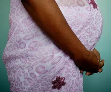 Australian couple abandon surrogate baby