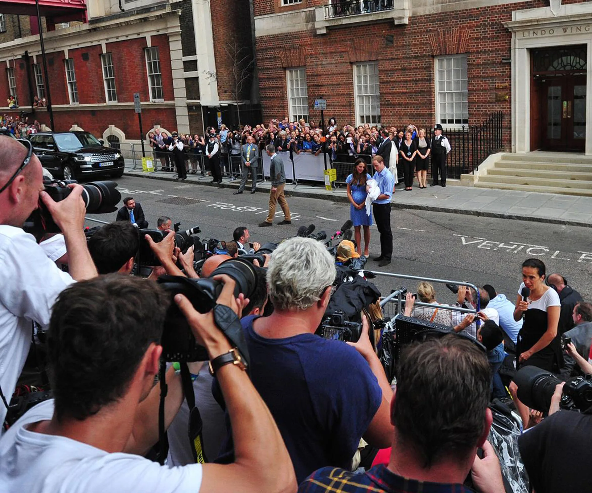 Kate Middleton holding baby Prince George