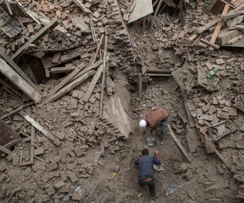 Death roll in Nepal rises to 3,200