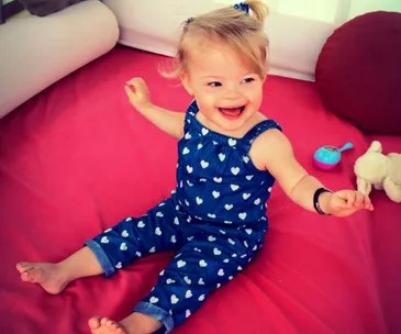 Toddler with Down syndrome wins modelling contract