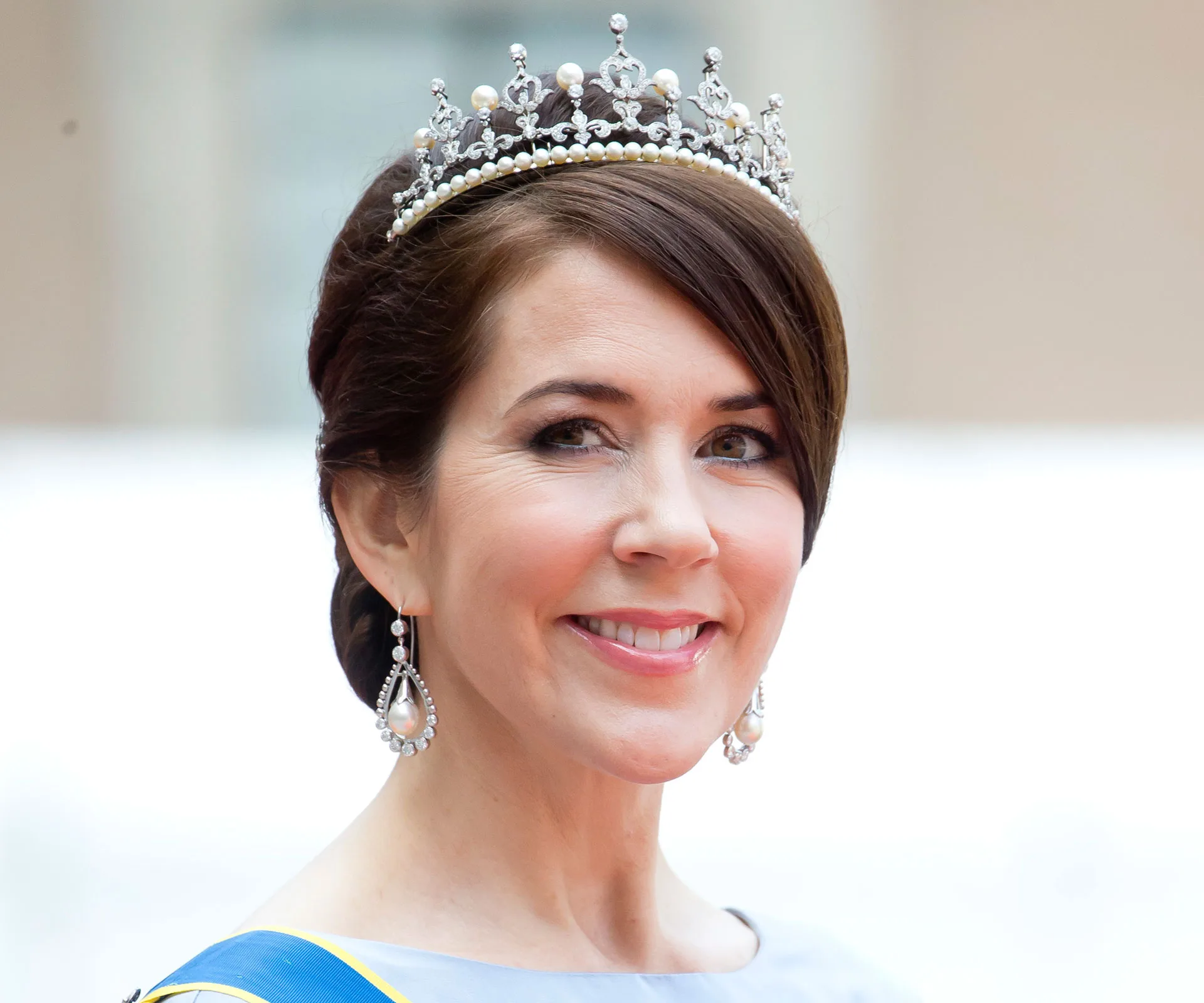 Princess Mary dazzles at royal wedding