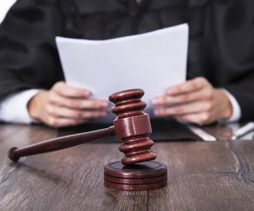 Judge apologises after asking rape victim why she didn’t ‘just keep her knees together’
