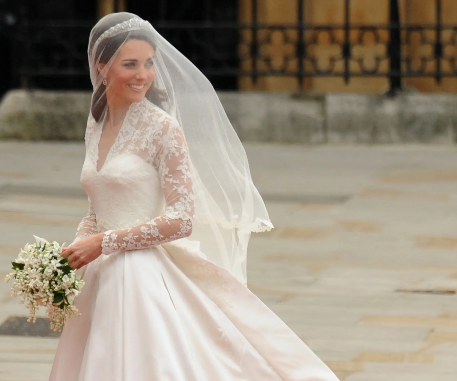 Legal battle over Kate's wedding dress