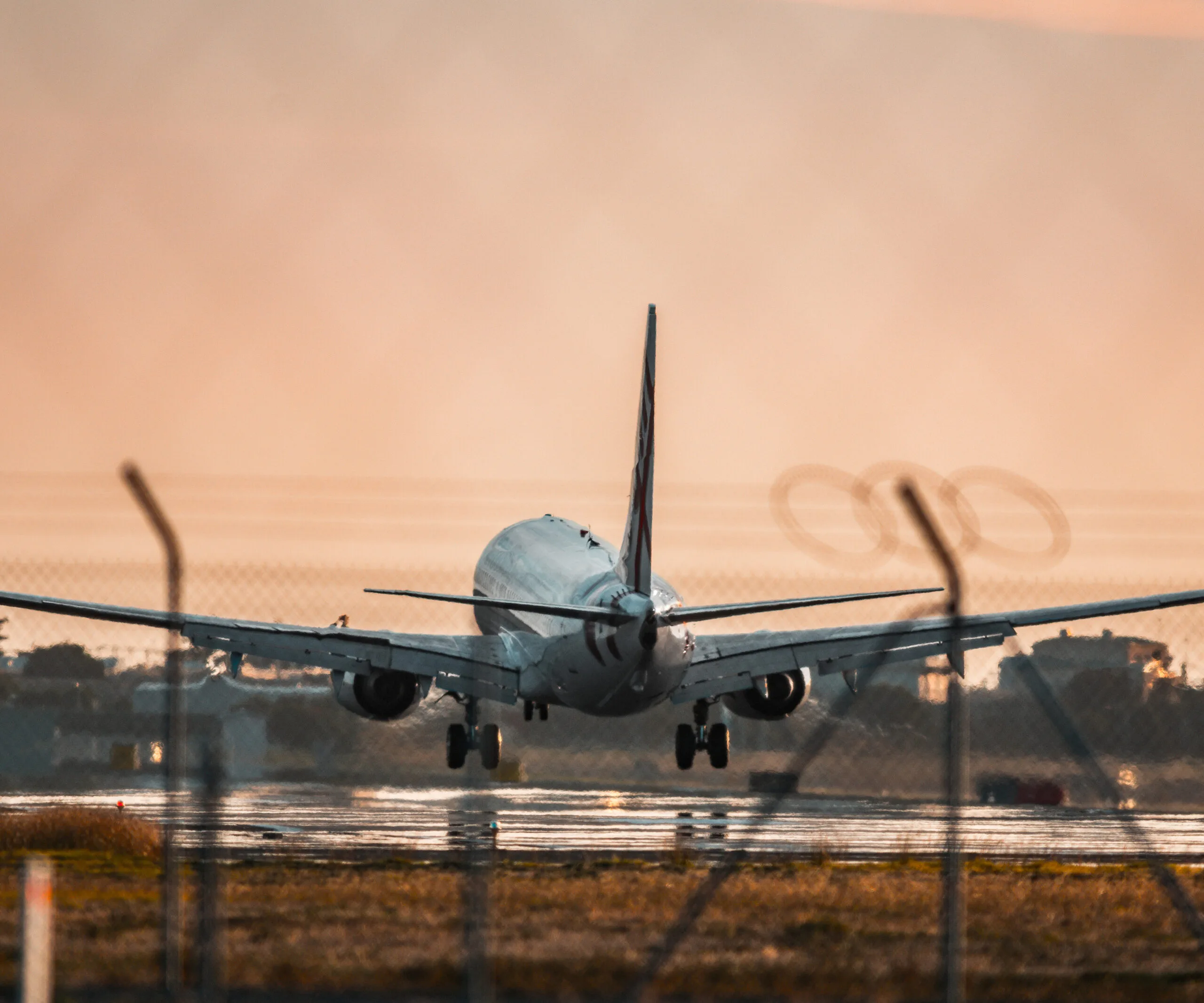 Mobile phone sparks fire on Qantas flight