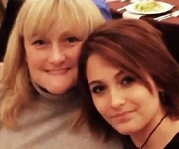 Paris Jackson reconciles with mum Debbie Rowe 