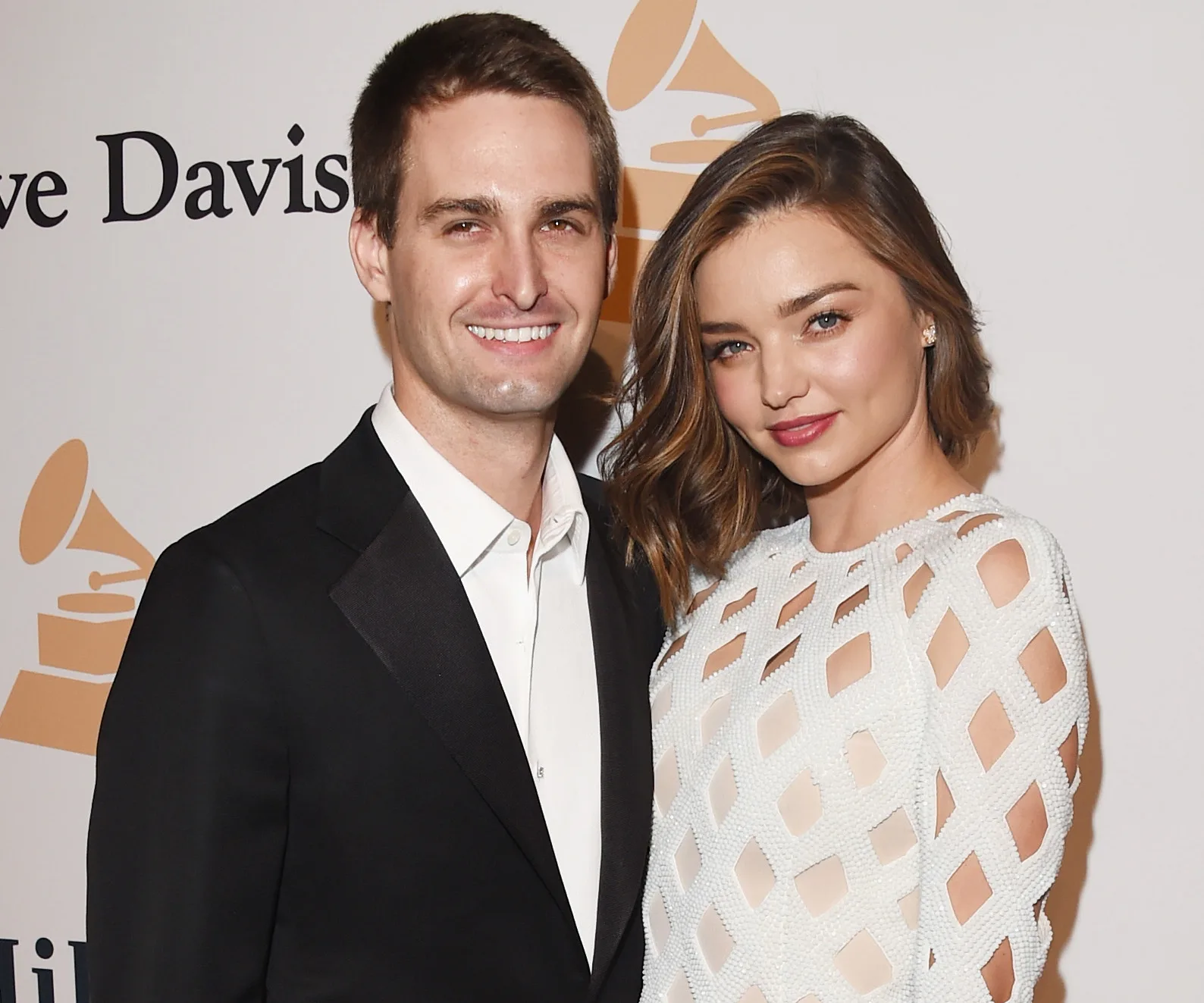 Miranda Kerr is engaged to Snapchat founder Evan Spiegel!