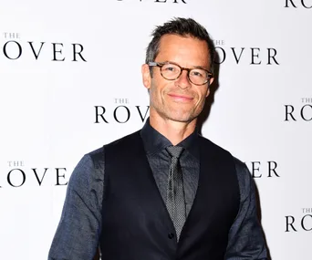 Guy Pearce becomes a dad for the first time!