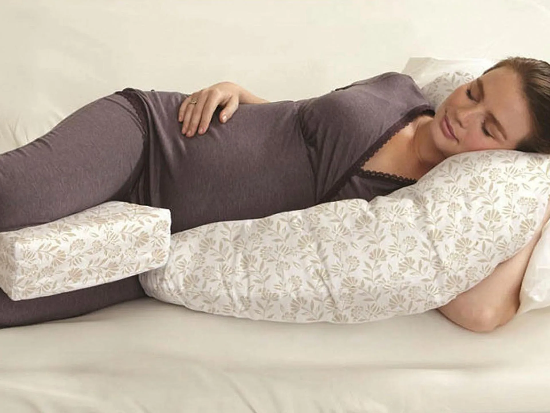 best maternity pillow