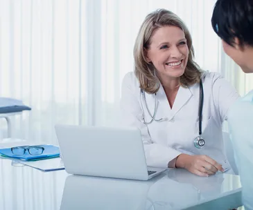 Female doctors said to be better than male doctors