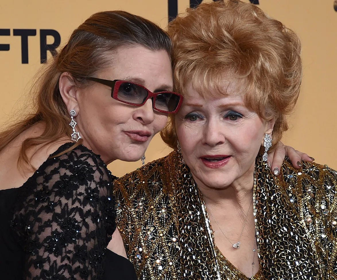 Debbie Reynolds and Carrie Fisher