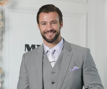 Kris Smith 