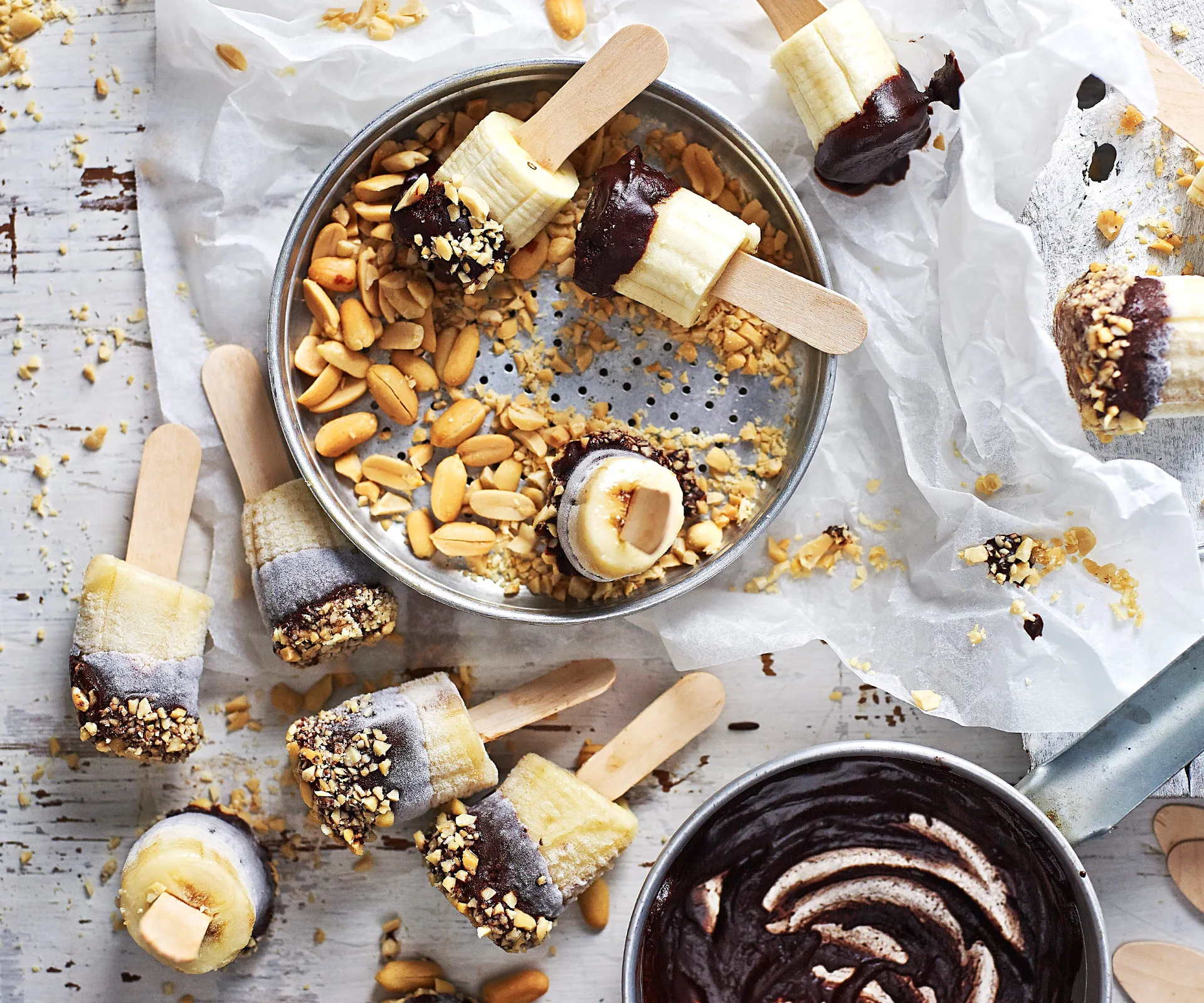 raw chocolate banana pops