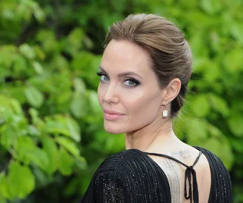 Angelina Jolie 