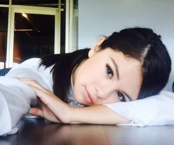Selena Gomez, addiction, Vogue