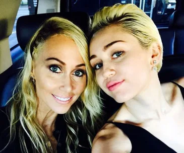 miley cyrus, tish cyrus, brandi cyrus, billy ray cyrus