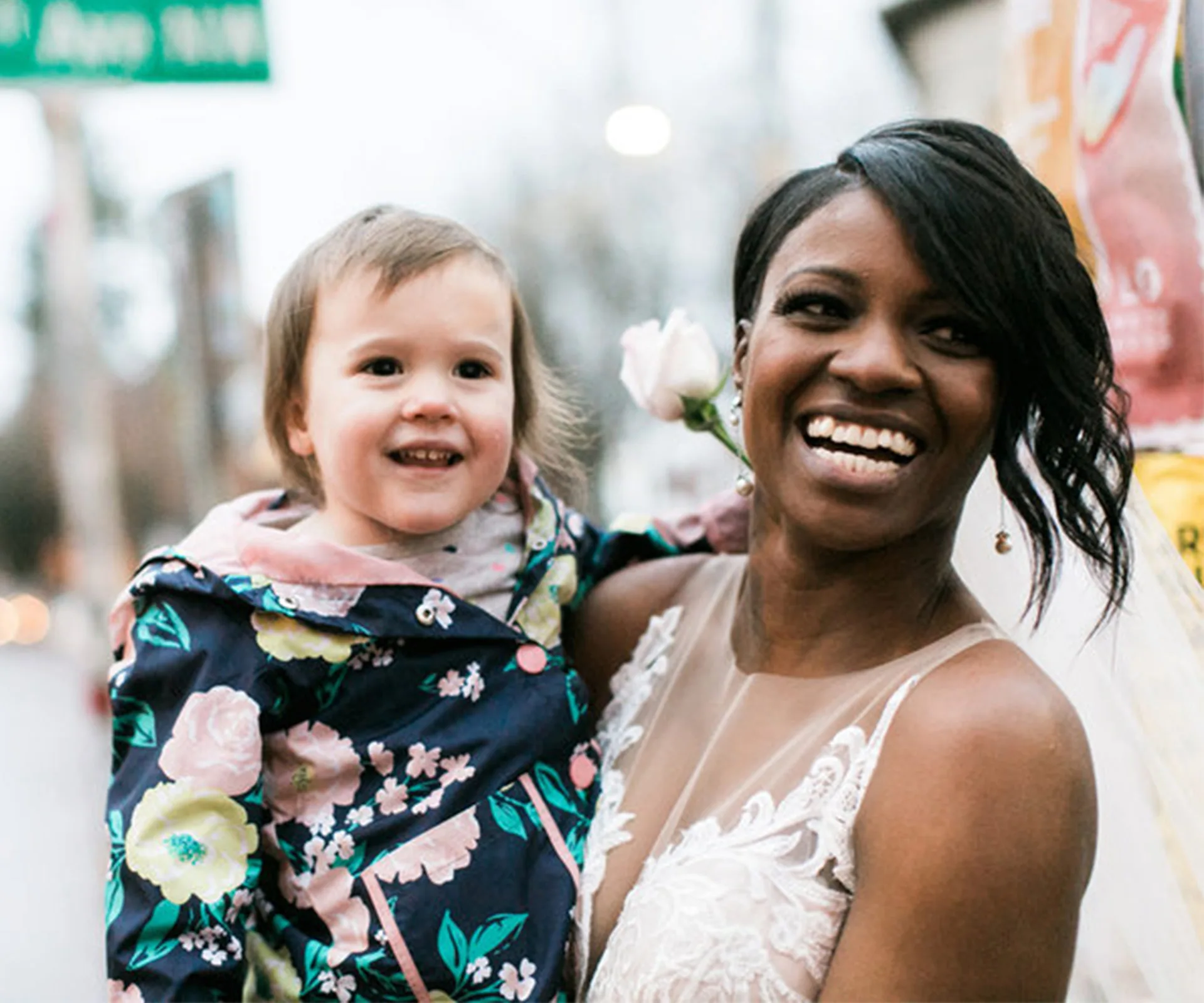 Girl mistakes bride for princess