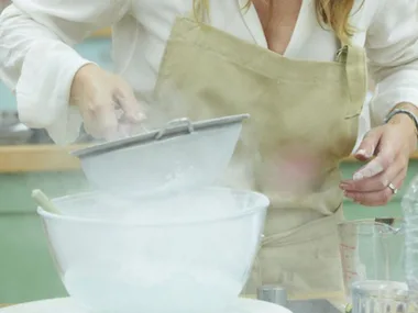 Baking soda, bicarb soda, baking powder - what's the difference?