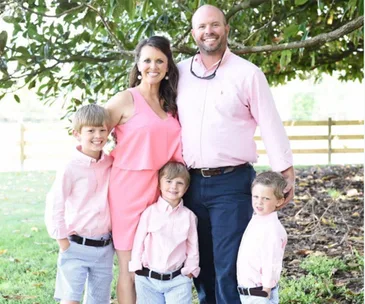 Mum of three tries for another baby, finds out she’s expecting SIX