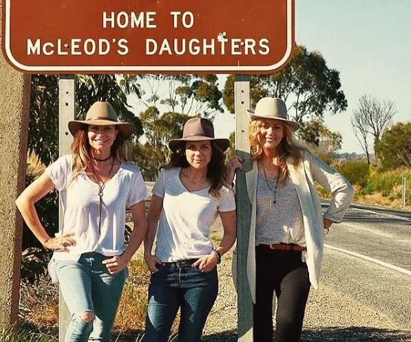 mcleods daughters