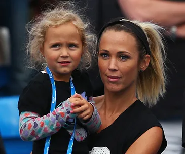 Ava and Bec Hewitt
