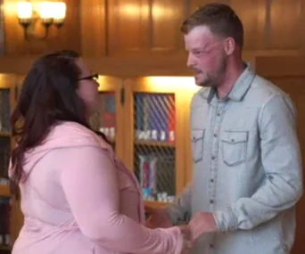 Woman meets man who had face transplant from late husband