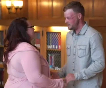 Woman meets man who had face transplant from late husband