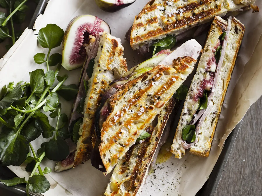 Chunky ham and fig sandwiches