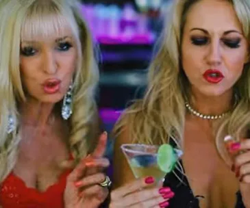 Yummy Mummies Margherita music video