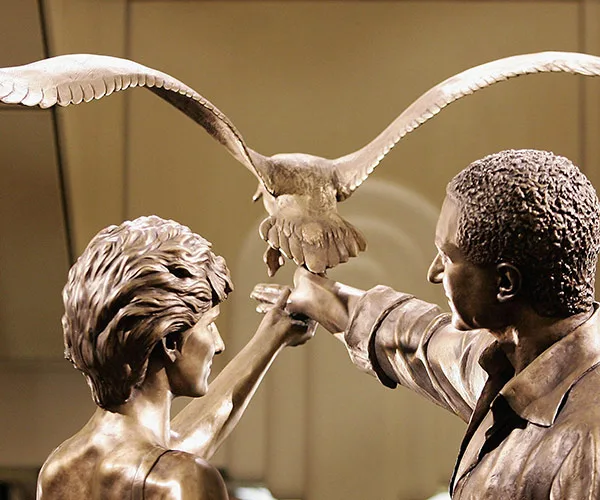 Princess Diana and Dodi Al-Fayed statue