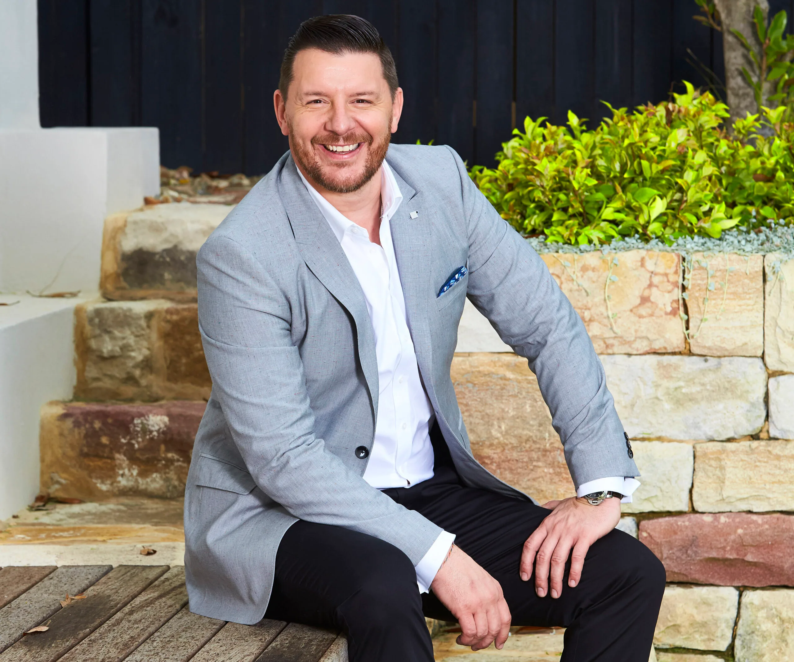manu feildel
