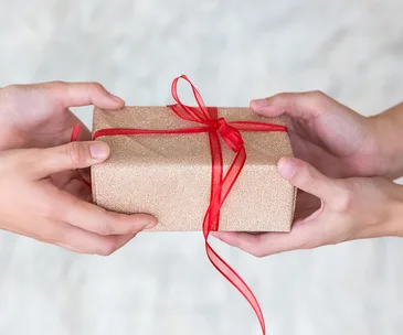 Gifts for him on Valentine’s Day