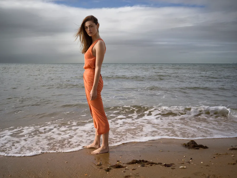 phoebe tonkin