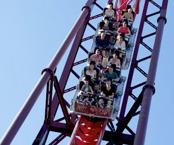BREAKING: People TRAPPED mid-air on Dreamworld ride for 30 minutes