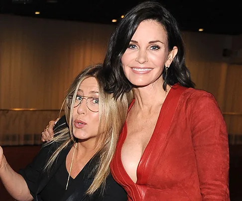 Courteney Cox advises Jennifer Aniston on Brad Pitt
