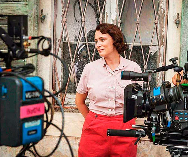 Keeley Hawes The Durrells