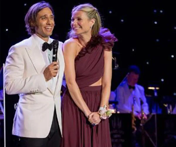 Gwyneth Paltrow marries Brad Falchuk