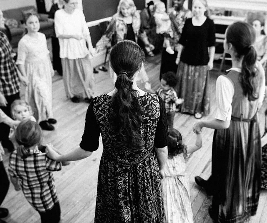 Twelve Tribes community cult