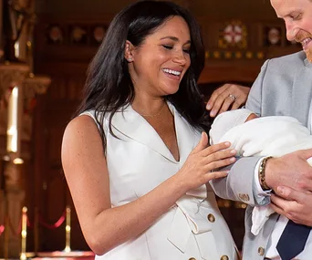 Duchess Meghan’s Royal Baby debut outfit twinned with Princess Diana in the most beautiful way